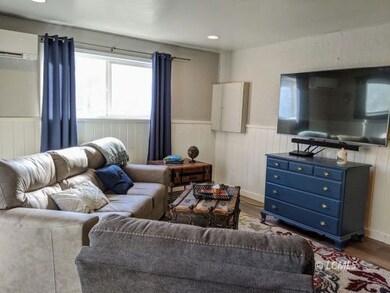 634 S 9th St, Lakeview, OR 97630 - photo 7