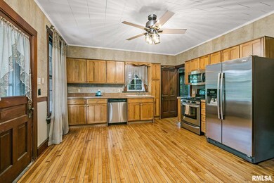 1943 W 15th St, Davenport, IA 52804 - photo 7