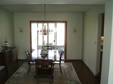 SPRUCE HILL 022