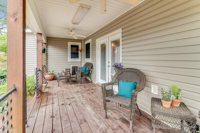 4000 N University-16