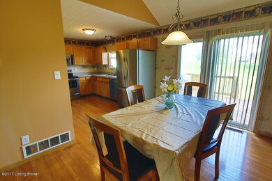 10219 Hornbeam Blvd, Louisville, KY 40228 - photo 3