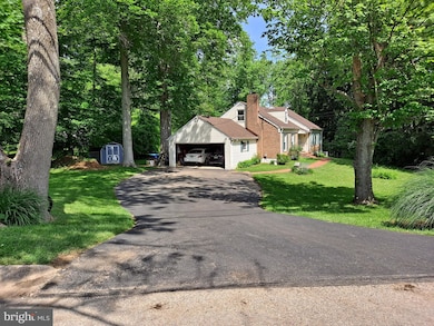 2565 Wayland Rd, Berwyn, PA 19312 - photo 3