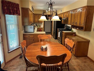 6781 Rene St, Shawnee, KS 66216 - photo 7