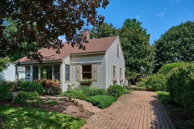 27 Mckinley Ave, Easthampton, MA 01027 - photo 3