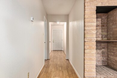 16931 Forest Bend Ave, Friendswood, TX 77546 - photo 5