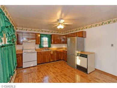 Kitchen - New vinyl floor, portable dishwasher, st