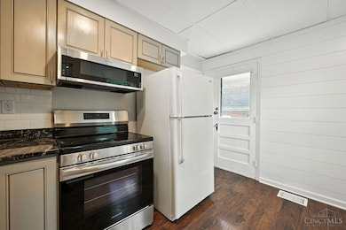 68 Gambier Cir, Cincinnati, OH 45218 - photo 5