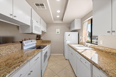 40131 Baltusrol Cir, Palm Desert, CA 92211 - photo 3