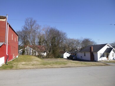 312 W 11th St, Columbia, TN 38401 - photo 2