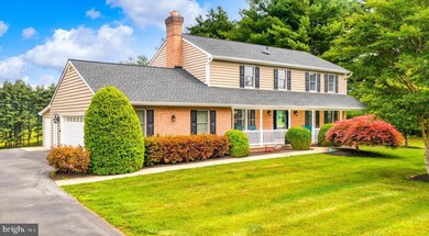 10017 Blue Banner Dr, Germantown, MD 20876 - photo 2