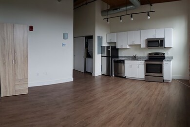 60 E Water St unit 4003, North Andover, MA 01845 - photo 3