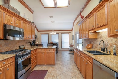 Updated kitchen with beautiful granite counters~ce