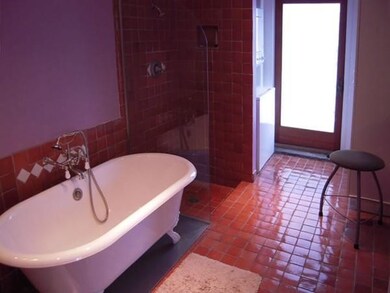 135B Main St unit 2, Northampton, MA 01060 - photo 6