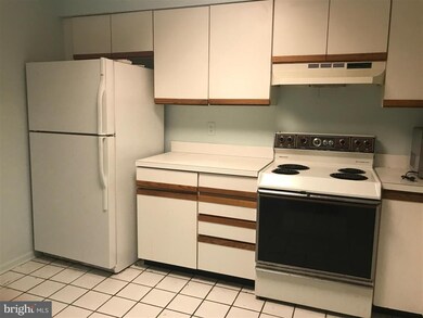 2903 Fallstaff Rd unit 301, Baltimore, MD 21209 - photo 7