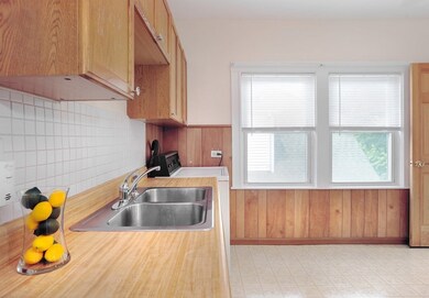 18 Roberts St, Quincy, MA 02169 - photo 4