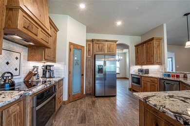 153 Altom Rd, Springtown, TX 76082 - photo 6