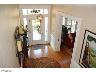 Foyer - You'll be struck right away here!