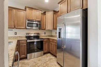 2107 Wilsons Plover Cir, Navarre, FL 32566 - photo 7