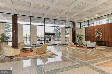 Skyline Plaza unit 901S, Baileys Crossroads, VA 22041 - photo 4