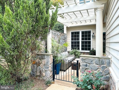 44397 Adare Manor Square, Ashburn, VA 20147 - photo 3