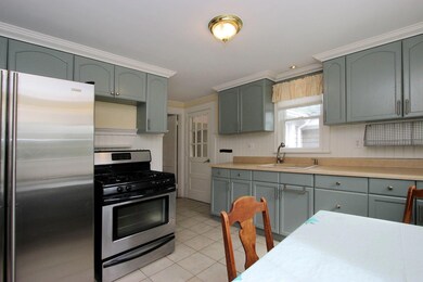 11 Old Bridge Rd, Buzzards Bay, MA 02532 - photo 3