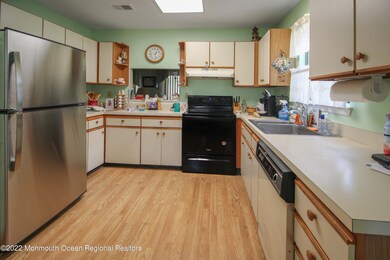7 Kitchen