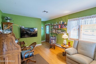 806 W Farms Rd, Howell, NJ 07731 - photo 3