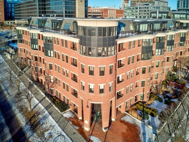 College & Battery unit 203A, Burlington, VT 05401 - photo 2