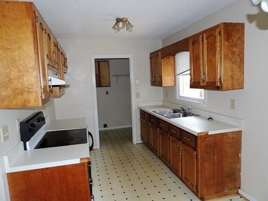 3416 Kingsview Cir, Macon, GA 31211 - photo 2