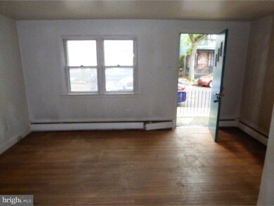 256 Walnut St, Pottstown, PA 19464 - photo 3