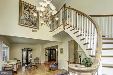 9406 Turnberry Dr, Potomac, MD 20854 - photo 7