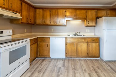 1st St 2758-HDR