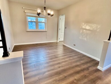 10S276 Alan Rd, Naperville, IL 60564 - photo 6