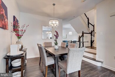 8013 Apple Valley Dr, Pasadena, MD 21122 - photo 4