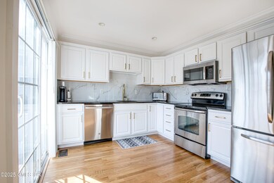 kitchen main