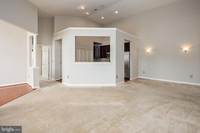 5305 Wyndholme Cir unit 403, Baltimore, MD 21229 - photo 5
