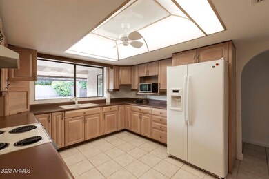 KITCHEN 02 - 83U3746