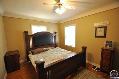 315 SW Hillside Ave, Topeka, KS 66611 - photo 6