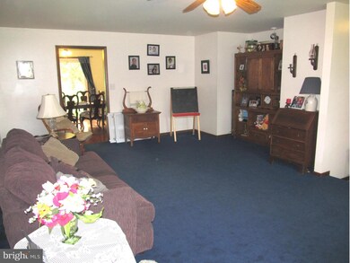 45 Topaz Dr, Chambersburg, PA 17202 - photo 4