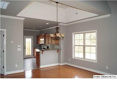 Dining Room with volume ceiling