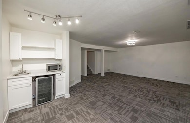 4906 W Park Dr unit J2, West Des Moines, IA 50266 - photo 3