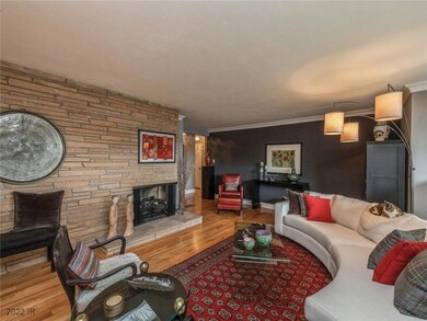 3416 Fleur Dr, Des Moines, IA 50321 - photo 6