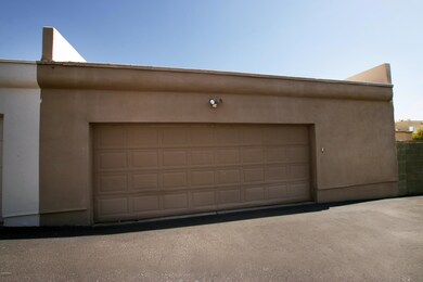 Oversized 2 Car garage