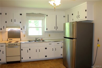 9812 Luscombe Ln, Henrico, VA 23228 - photo 5