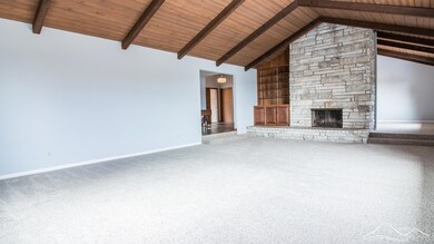 Great room2