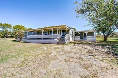 4324 Smiling Hills Ct, Cleburne, TX 76031 - photo 4