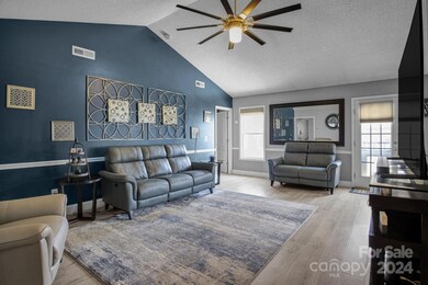 2024 Longhorn Dr, Dallas, NC 28034 - photo 4