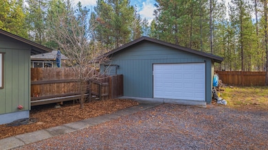 56078 Snow Goose Bend, OR 97707