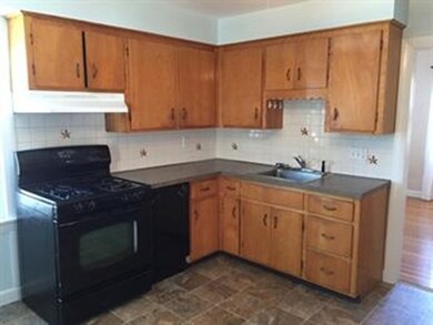 17 Shamrock St unit 2, Newton, MA 02458 - photo 3