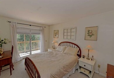 7091 Suzanne Ln, Schenectady, NY 12303 - photo 7